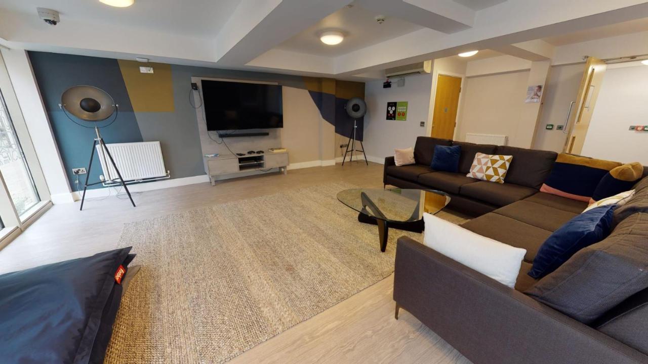 For Students Only Contemporary Studios At Iq Hoxton In London Bagian luar foto