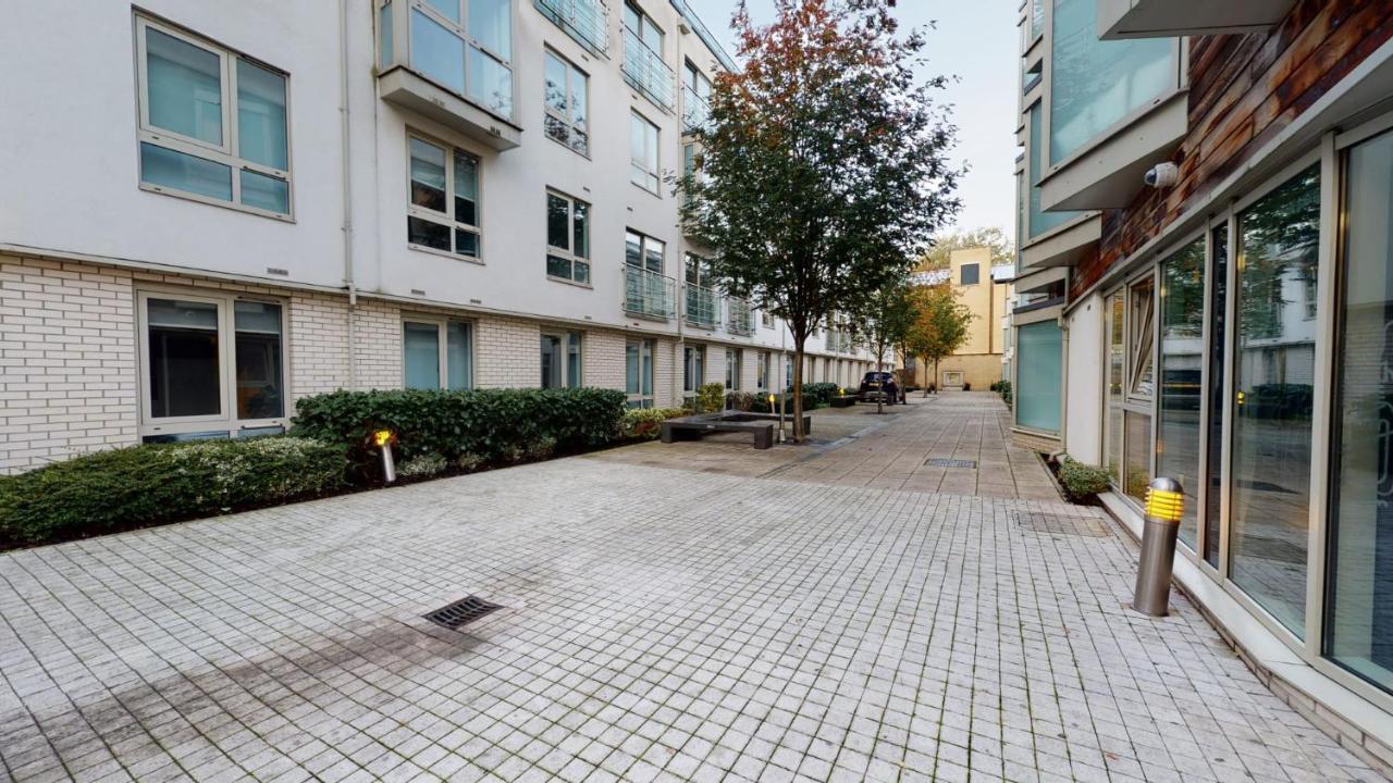 For Students Only Contemporary Studios At Iq Hoxton In London Bagian luar foto